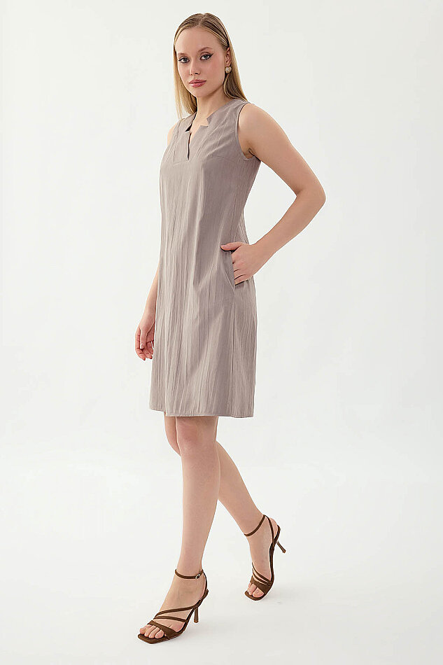 V Yaka Cepli Elbise - 11