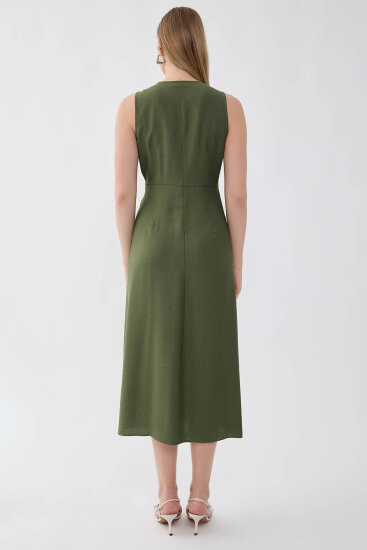 V Yaka Düğmeli Elbise - 5