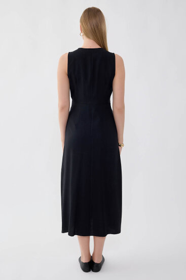 V Yaka Düğmeli Elbise - 10