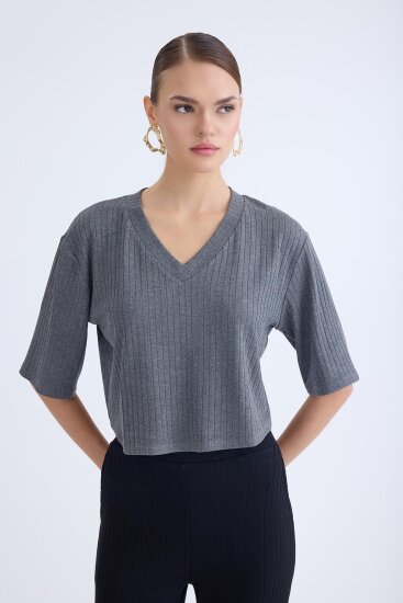 V Yaka Kısa Kol Bluz - 7