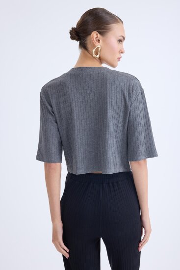 V Yaka Kısa Kol Bluz - 11