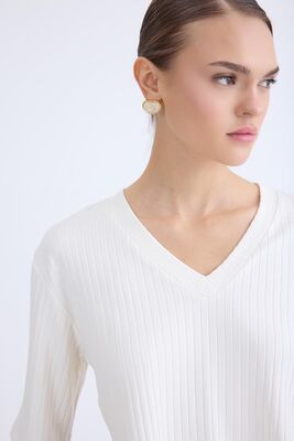 V Yaka Kısa Kol Bluz - Thumbnail (12)