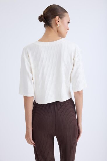 V Yaka Kısa Kol Bluz - 15