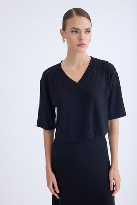 V Yaka Kısa Kol Bluz - Thumbnail (17)