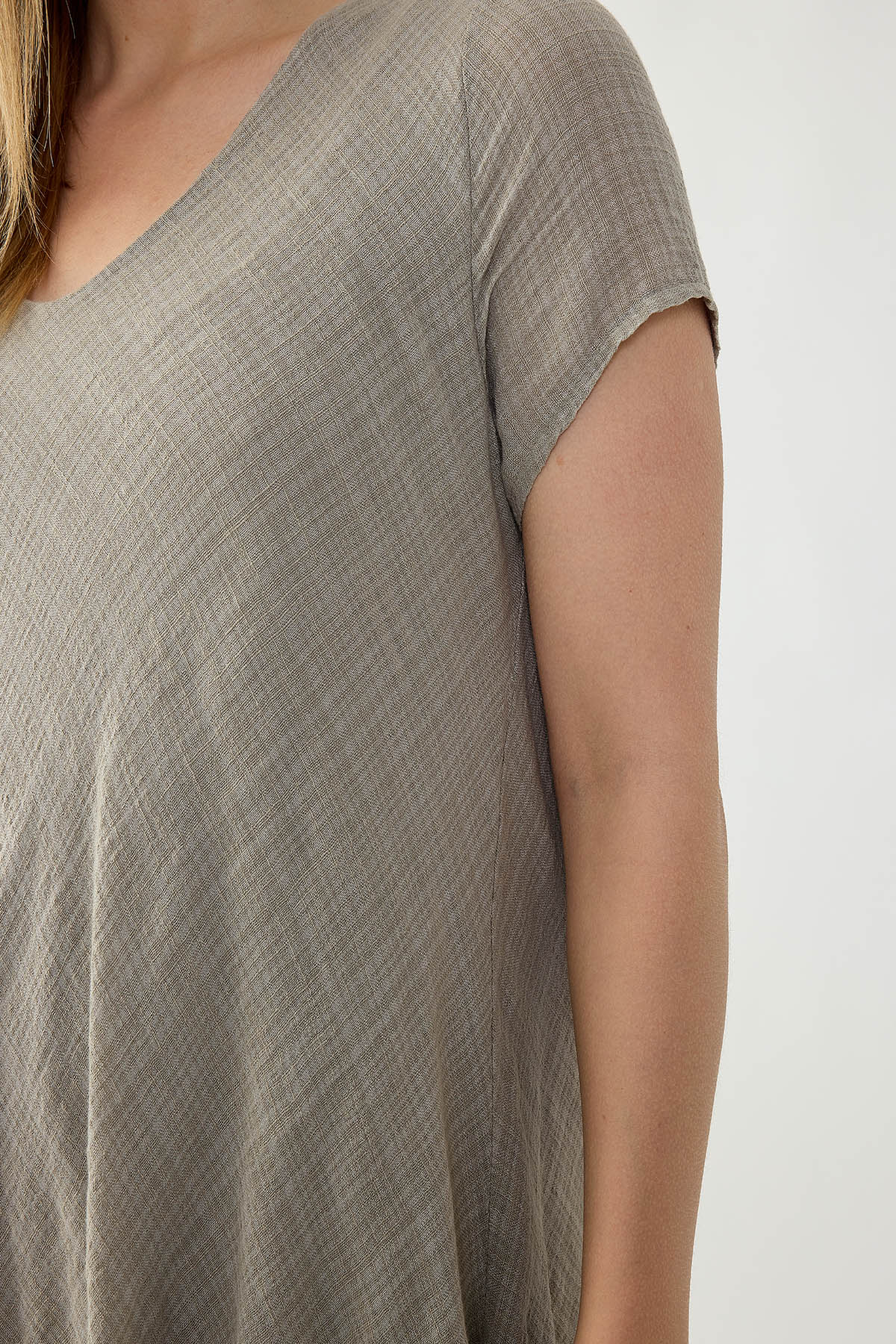 %100 Keten V Yaka Kısa Kol Elbise - Thumbnail