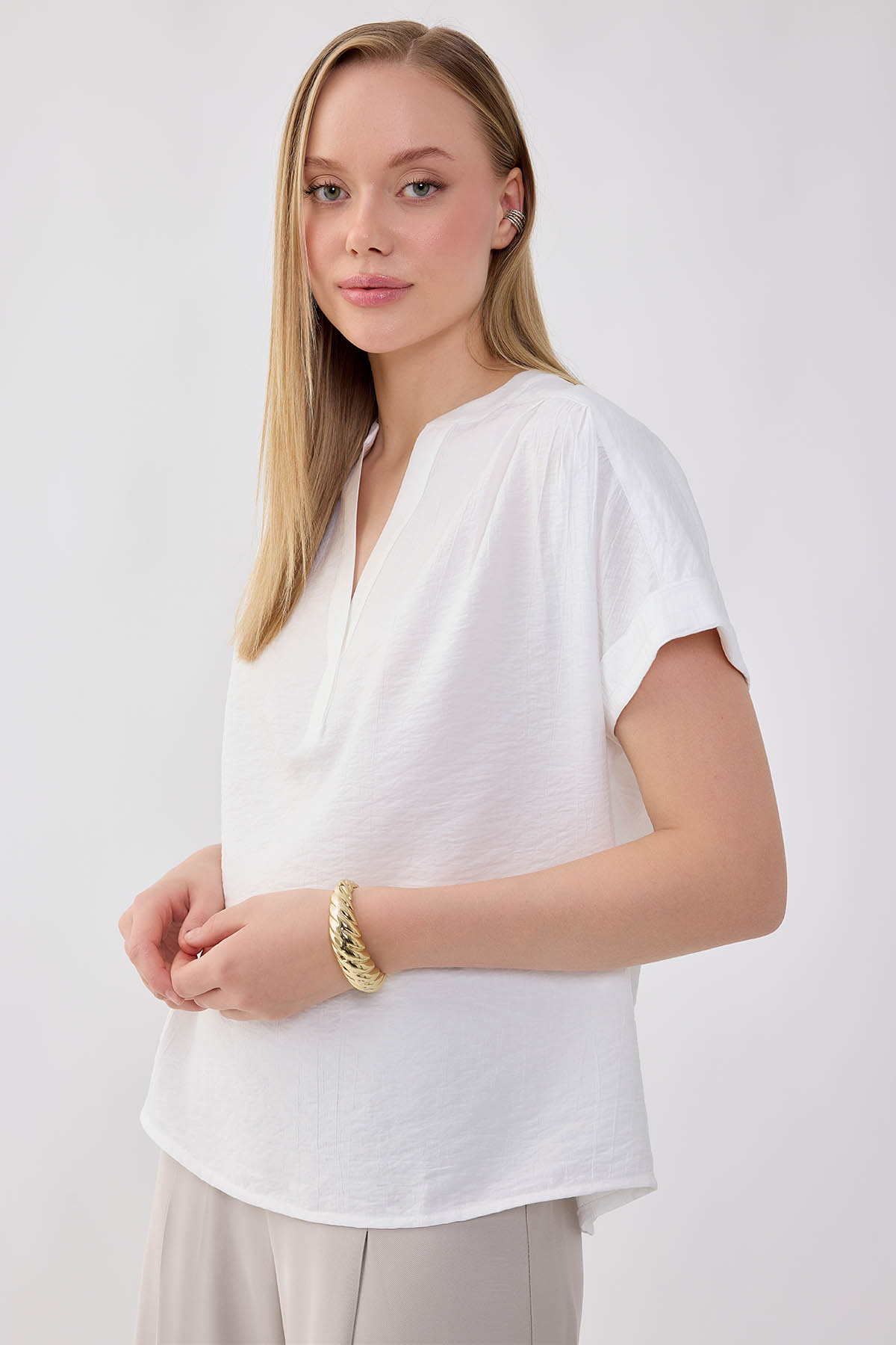 V Yaka Krinkıl Kumaş Bluz - Thumbnail