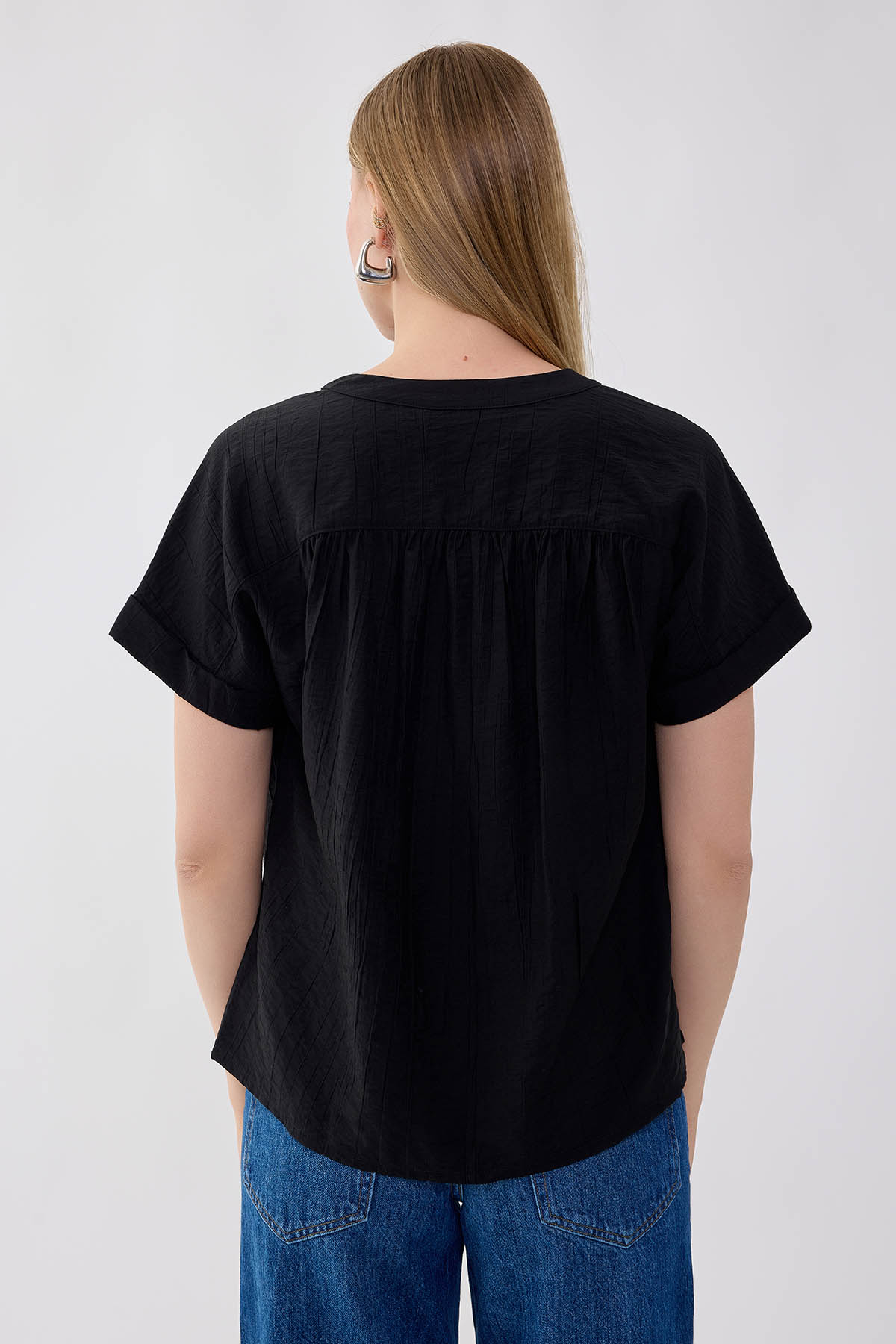 V Yaka Krinkıl Kumaş Bluz - Thumbnail