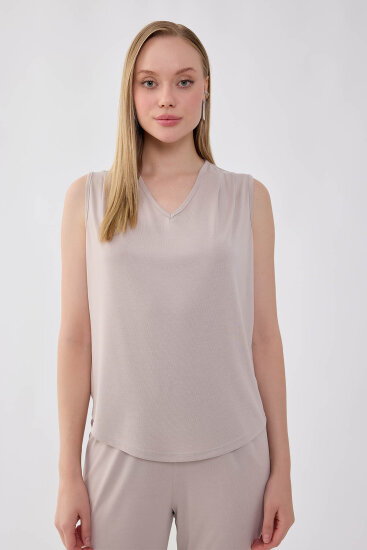 V Yaka Omuzu Pileli Bluz - 1