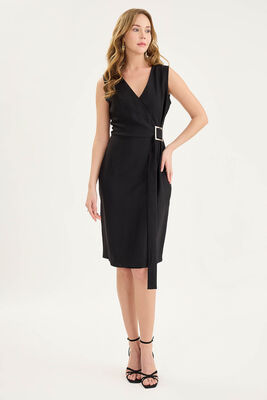 V Yaka Önü Tokalı Sıfır Kol Elbise - 5