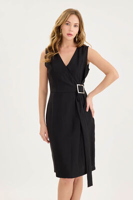 V Yaka Önü Tokalı Sıfır Kol Elbise - 8