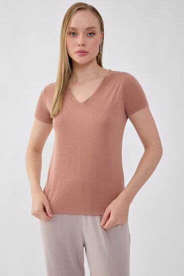 V Yaka Salaş Tişört - 7