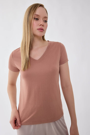 V Yaka Salaş Tişört - 12