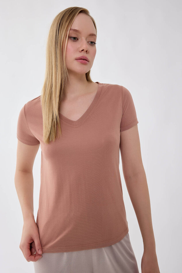 V Yaka Salaş Tişört - 12