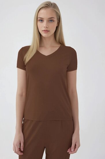 V Yaka Salaş Tişört - 16