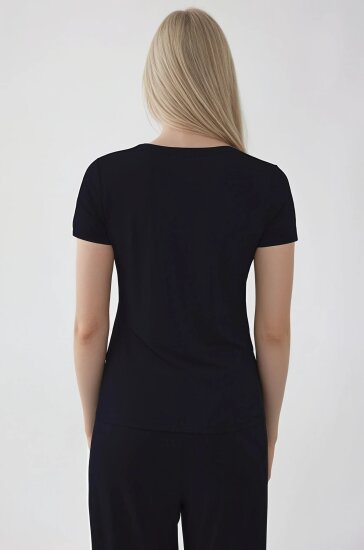 V Yaka Salaş Tişört - 21