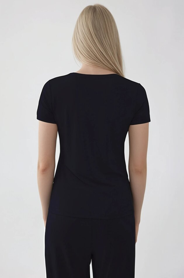 V Yaka Salaş Tişört - 21