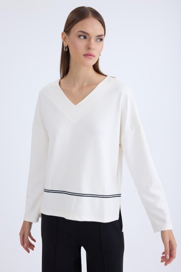 V Yaka Şerit Detaylı Uzun Kol Bluz - 5