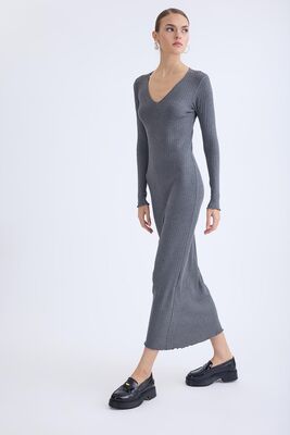 V Yaka Uzun Kol Fitilli Elbise - Thumbnail (2)