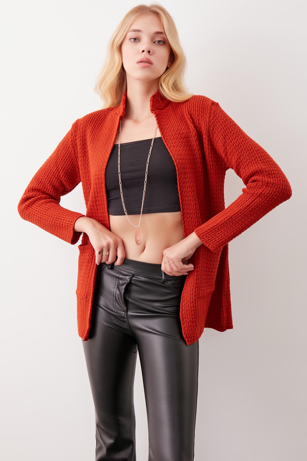 VİTRİN - Yaka Cep Detaylı Triko Hırka (1)