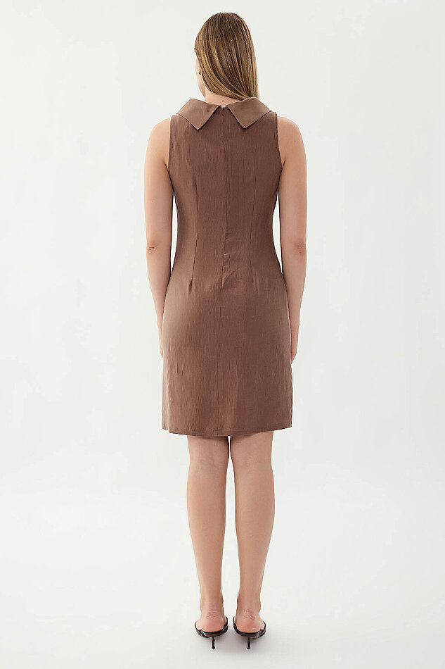 Yaka Detaylı Sıfır Kol Elbise - 5