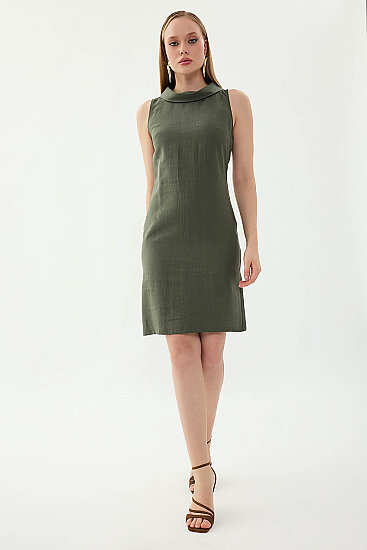 Yaka Detaylı Sıfır Kol Elbise - 16