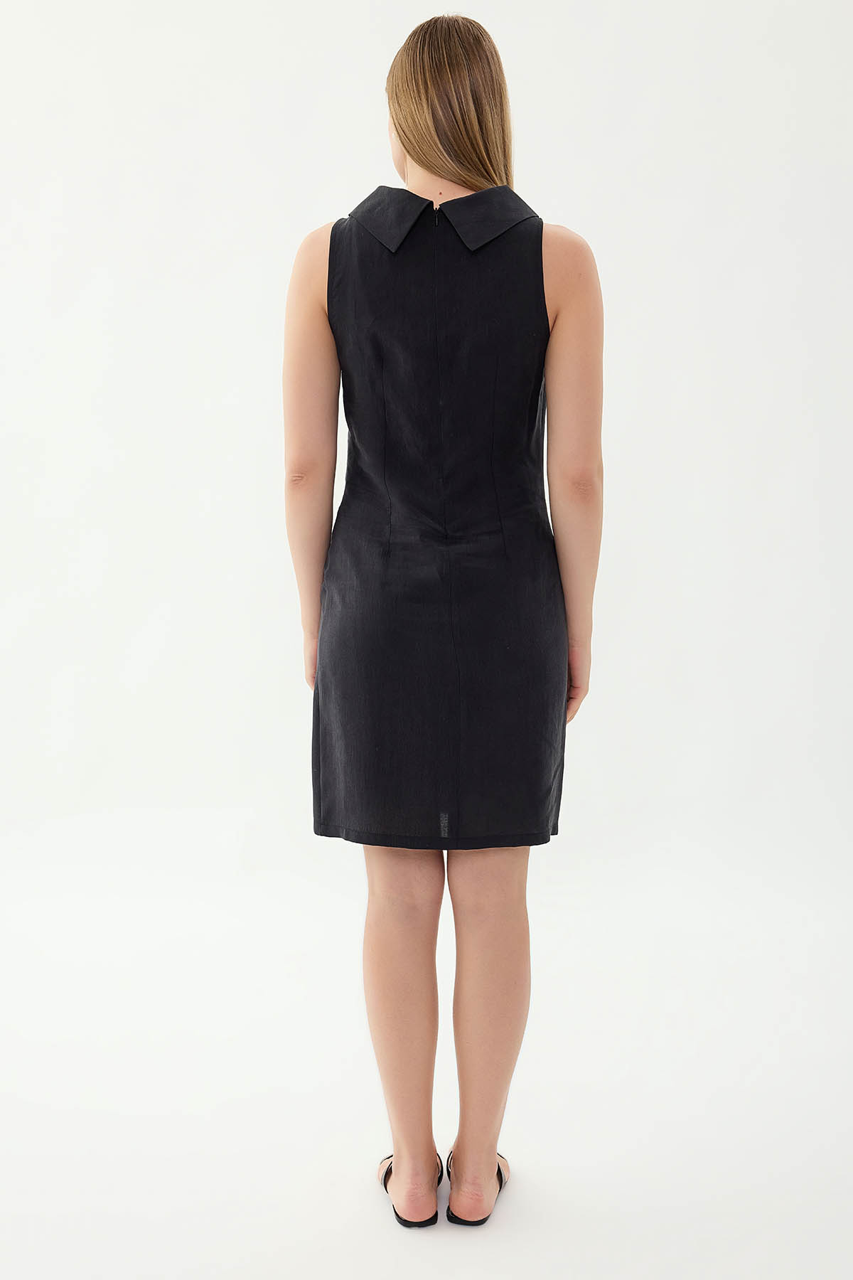 Yaka Detaylı Sıfır Kol Elbise - Thumbnail