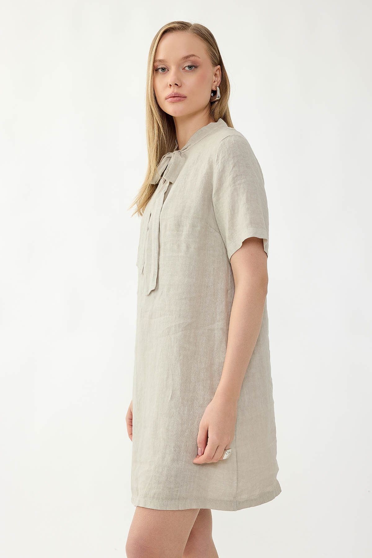%100 Keten Yakası Bağlamalı Kısa Kol Elbise - Thumbnail