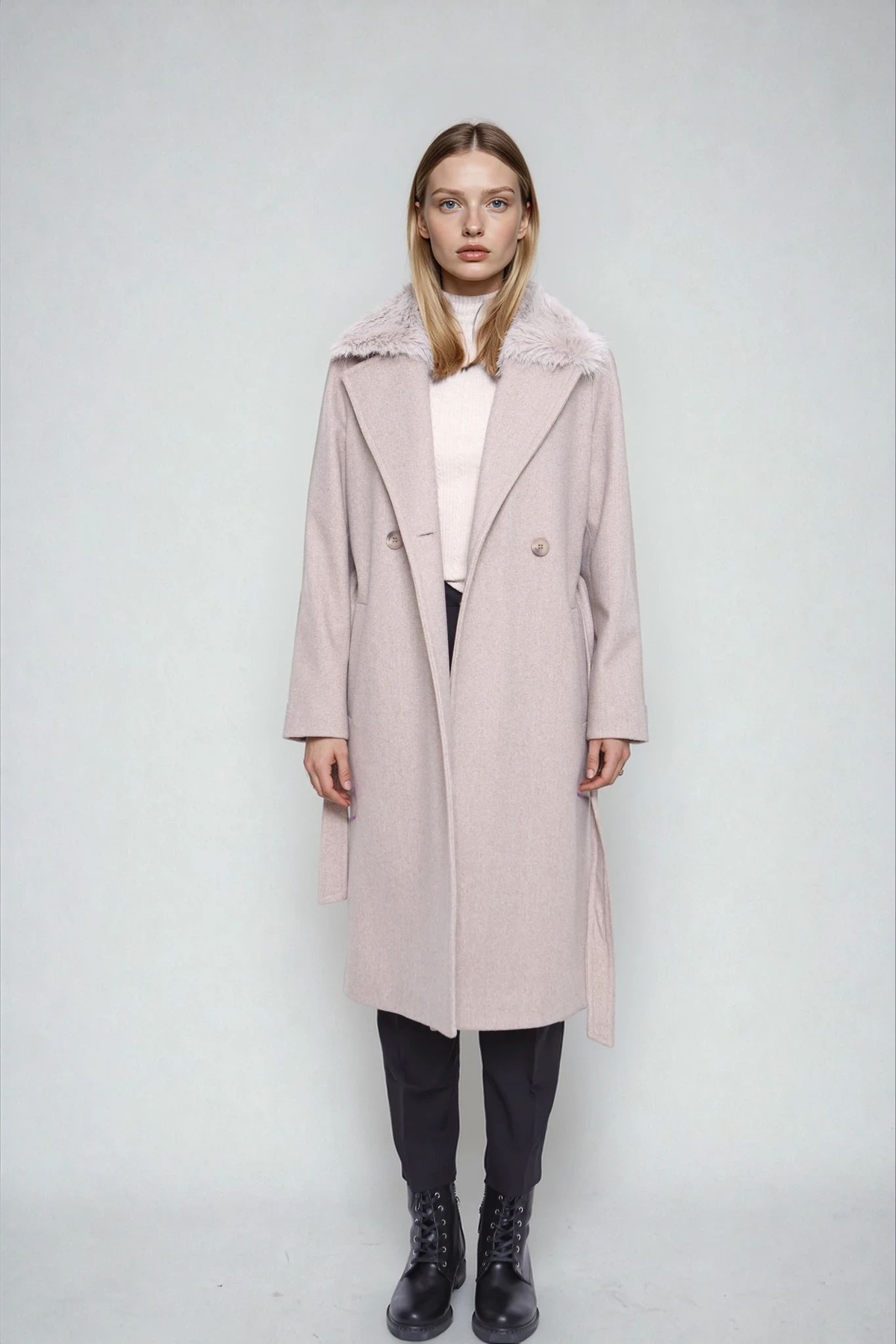 Yakası Tüylü Beli Kuşaklı Uzun Kaşe Kaban - Thumbnail