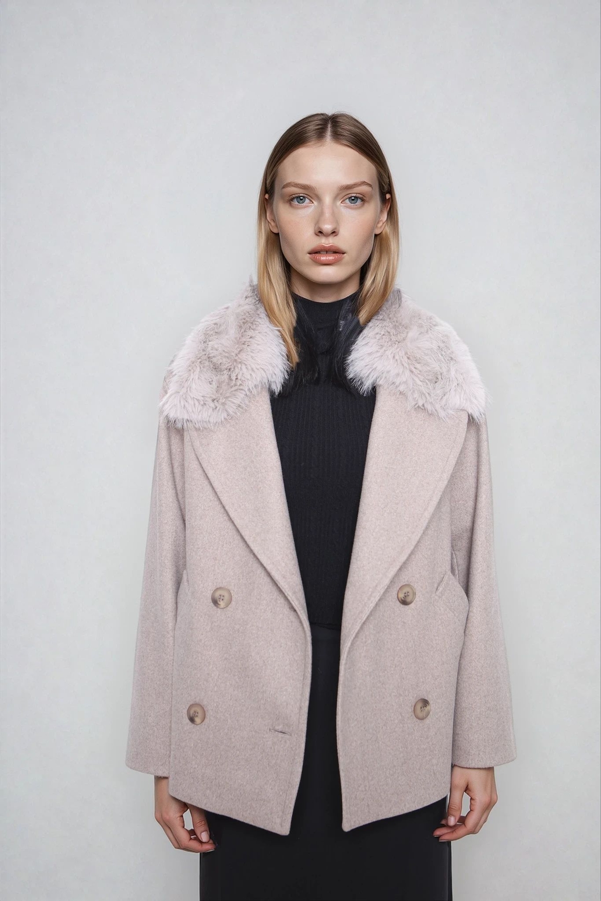 Yakası Tüylü Düğmeli Kısa Kaşe Kaban - Thumbnail