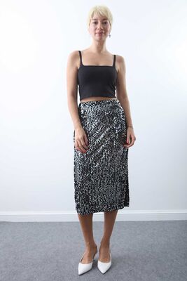 Yanı Yırtmaçlı Pullu Kalem Etek - Thumbnail (10)