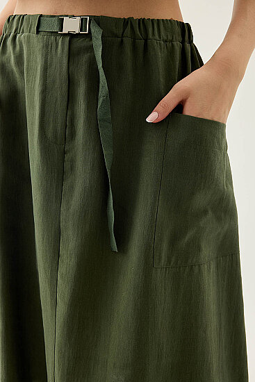 Yanları Cepli Beli Lastikli Önü Tokalı Midi Etek - 9