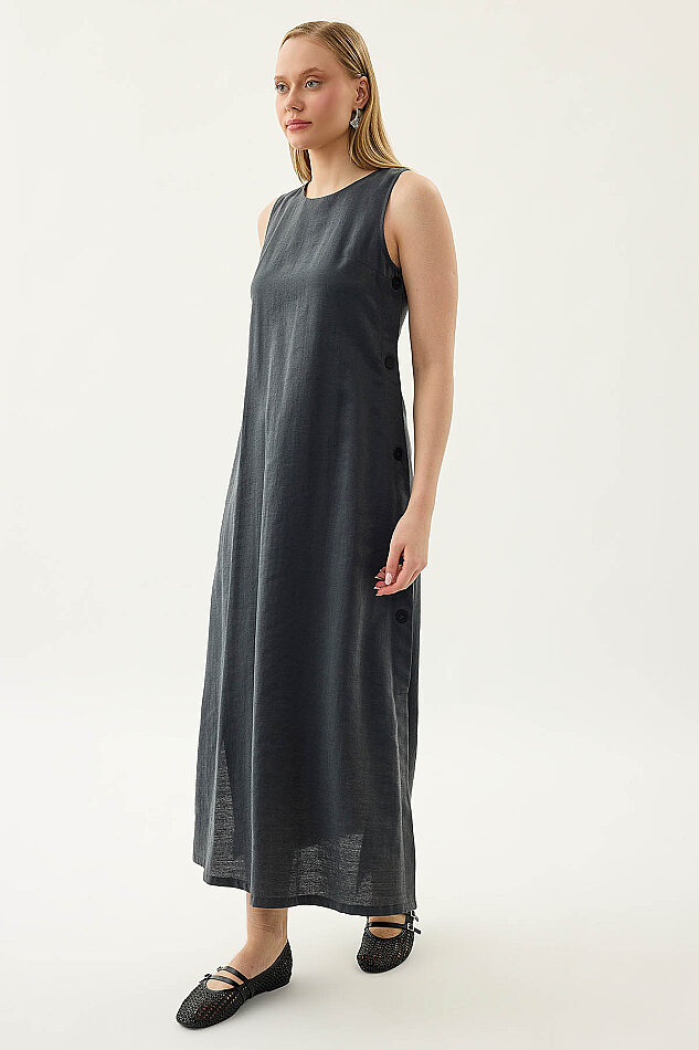 Yanları Düğmeli Sıfır Kol Elbise - 9