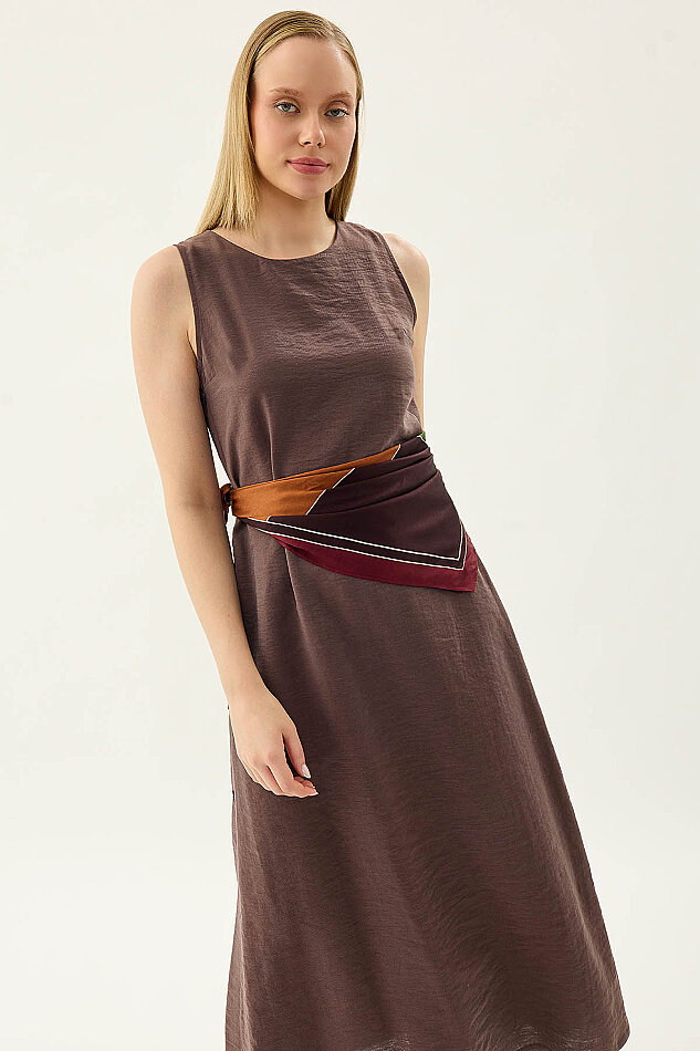 Yanları Düğmeli Sıfır Kol Elbise - 15