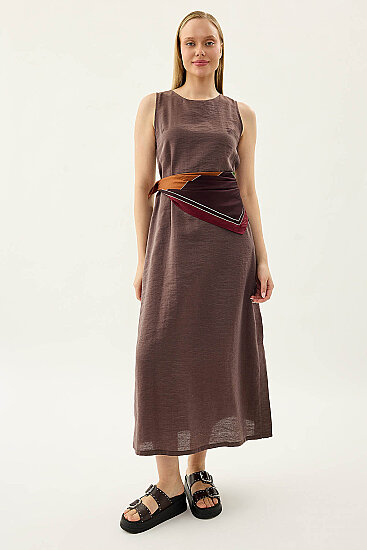 Yanları Düğmeli Sıfır Kol Elbise - 13