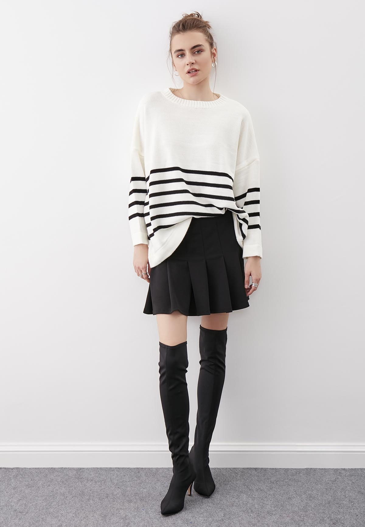 Yuvarlak Yaka Çizgili Oversize Kazak - Thumbnail