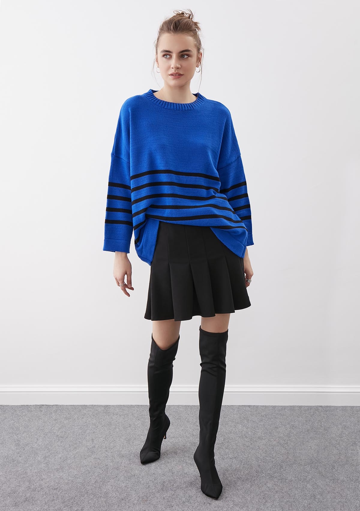 Yuvarlak Yaka Çizgili Oversize Kazak - Thumbnail