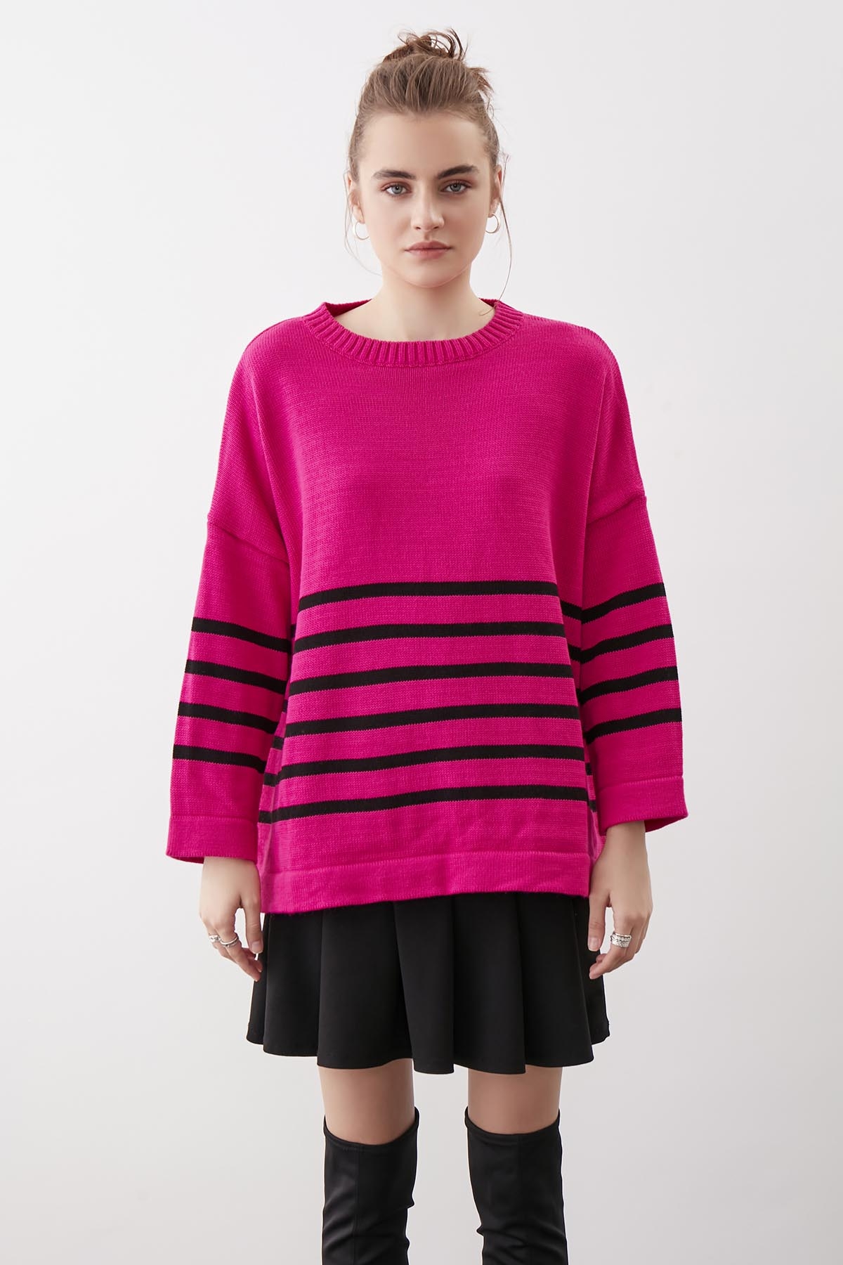 Yuvarlak Yaka Çizgili Oversize Kazak - Thumbnail