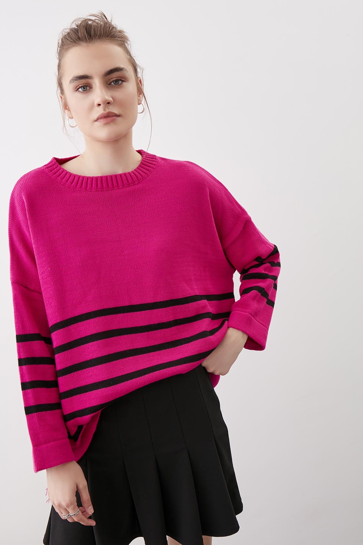 Yuvarlak Yaka Çizgili Oversize Kazak - Thumbnail