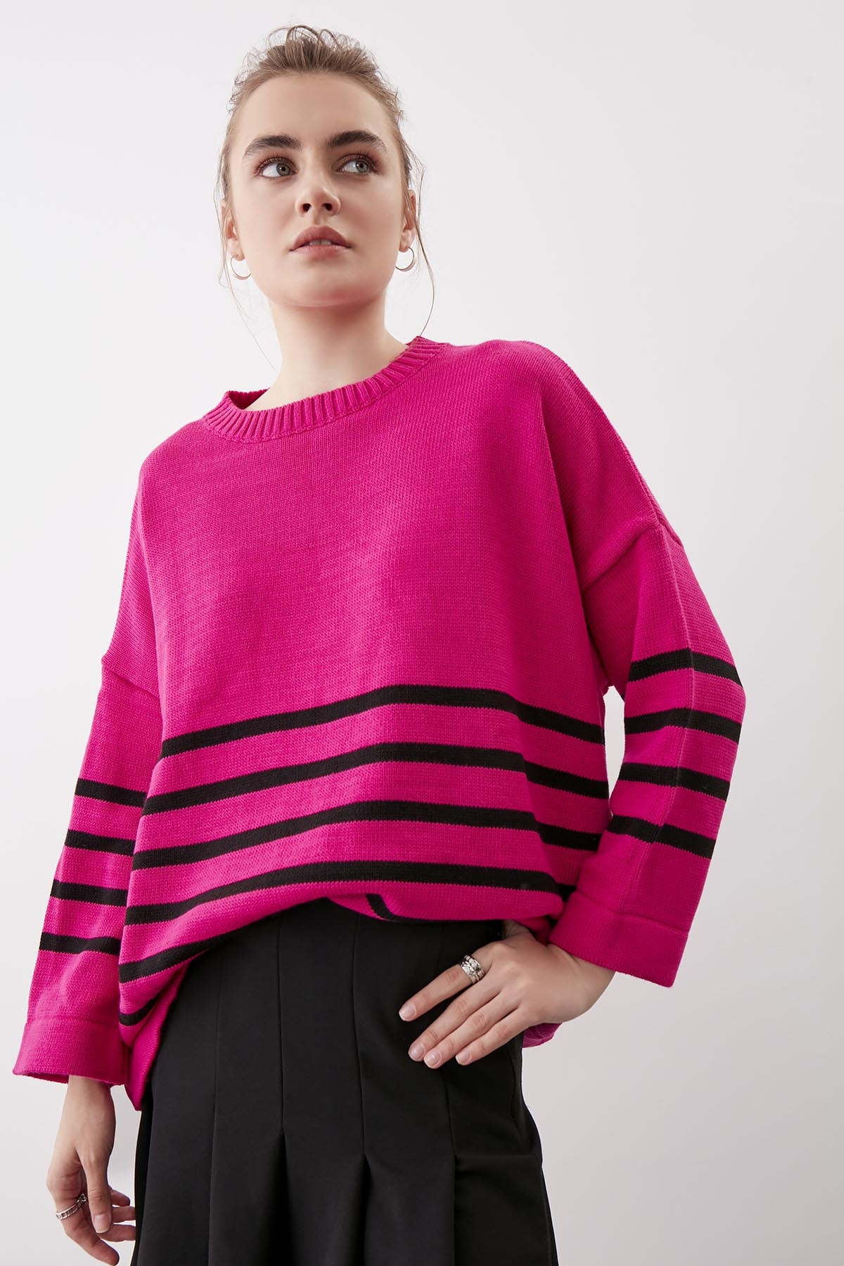 Yuvarlak Yaka Çizgili Oversize Kazak - Thumbnail