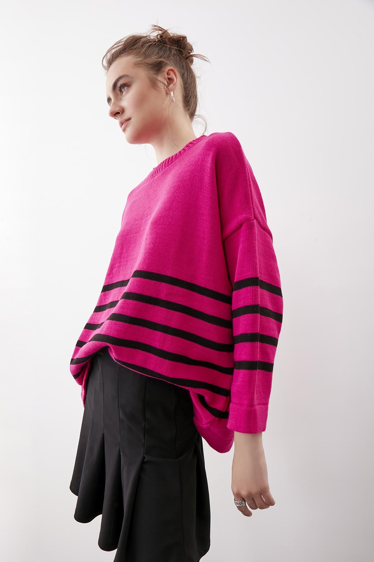 Yuvarlak Yaka Çizgili Oversize Kazak - Thumbnail