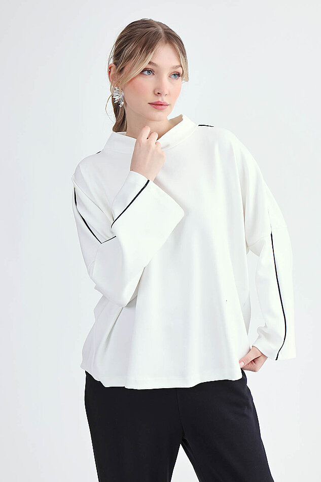 Yuvarlak Yaka Kenarı Şeritli Oversize Bluz - 9