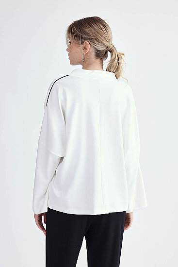 Yuvarlak Yaka Kenarı Şeritli Oversize Bluz - 11