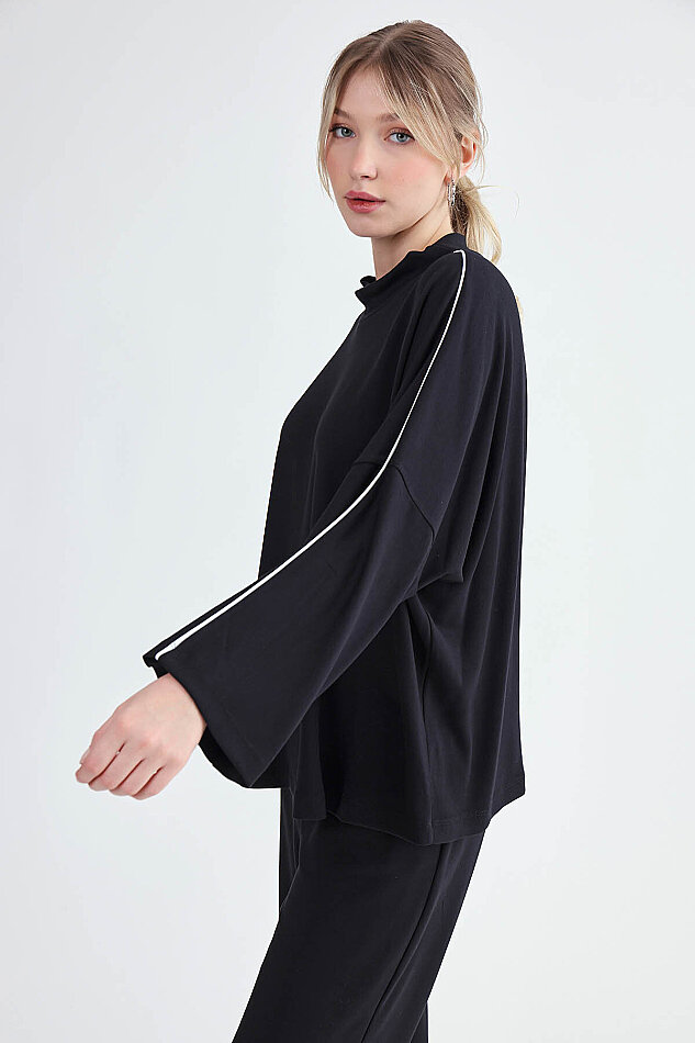 Yuvarlak Yaka Kenarı Şeritli Oversize Bluz - 15