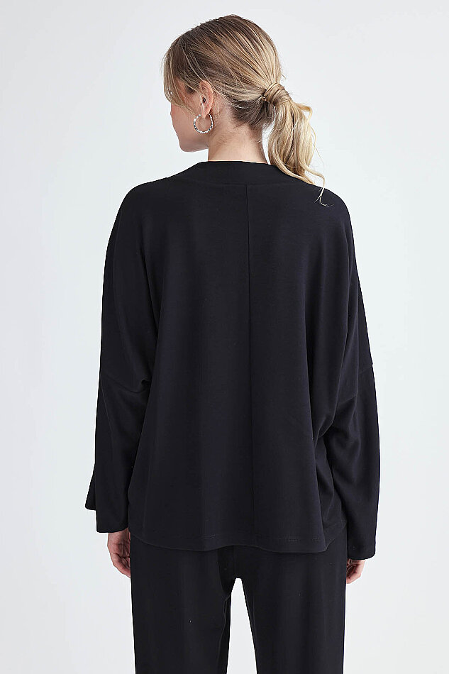 Yuvarlak Yaka Kenarı Şeritli Oversize Bluz - 16