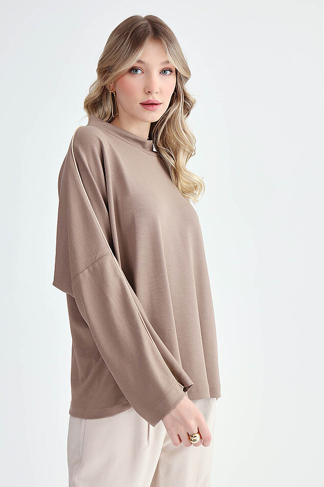 Yuvarlak Yaka Kenarı Şeritli Oversize Bluz - 19
