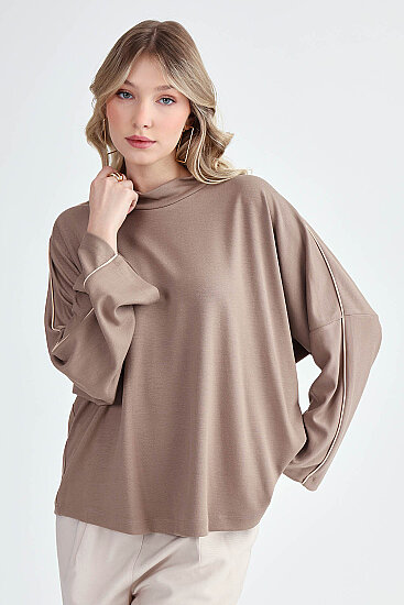 Yuvarlak Yaka Kenarı Şeritli Oversize Bluz - 17