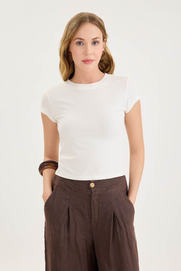 Yuvarlak Yaka Kısa Kol Crop Bluz - 1