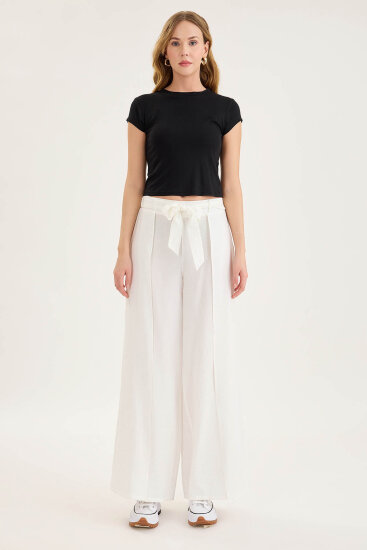 Yuvarlak Yaka Kısa Kol Crop Bluz - 13