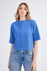 Yuvarlak Yaka Önden Dikişli Kısa Kol Crop Triko Bluz - 1