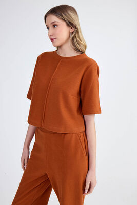 Yuvarlak Yaka Önden Dikişli Kısa Kol Crop Triko Bluz - 13